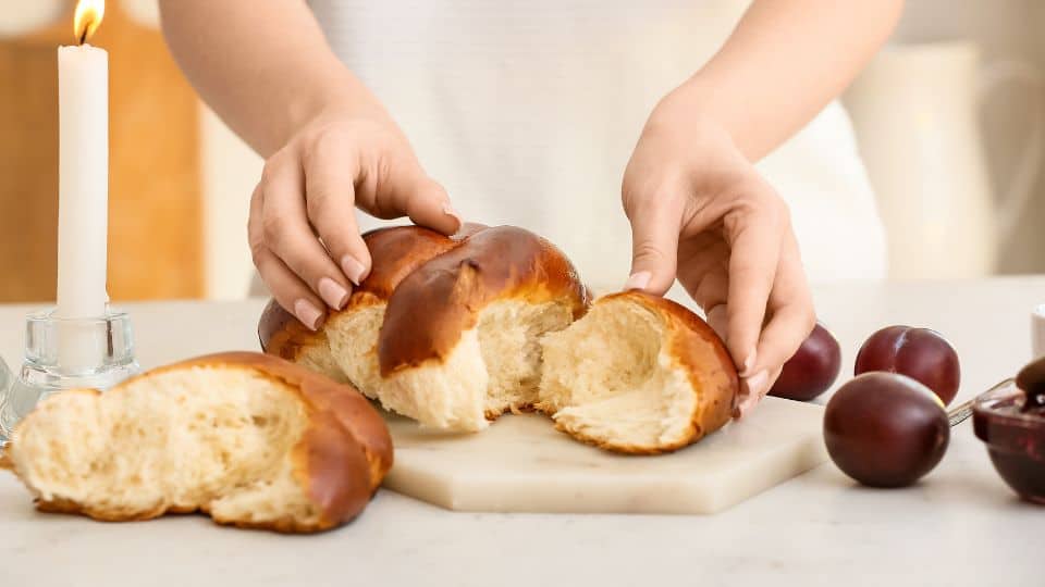 השפעת ברכות המזון על הזהות והקהילה היהודית