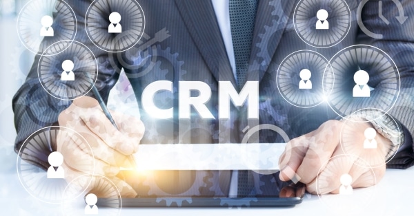 מהו תוסף CRM וכיצד הוא יכול לסייע לכם לנהל את העסק בקלות רבה יותר?