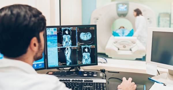 MRI מיידי: אלו המקרים הרפואיים שמומלץ לבדוק מיד וללא המתנה בתור
